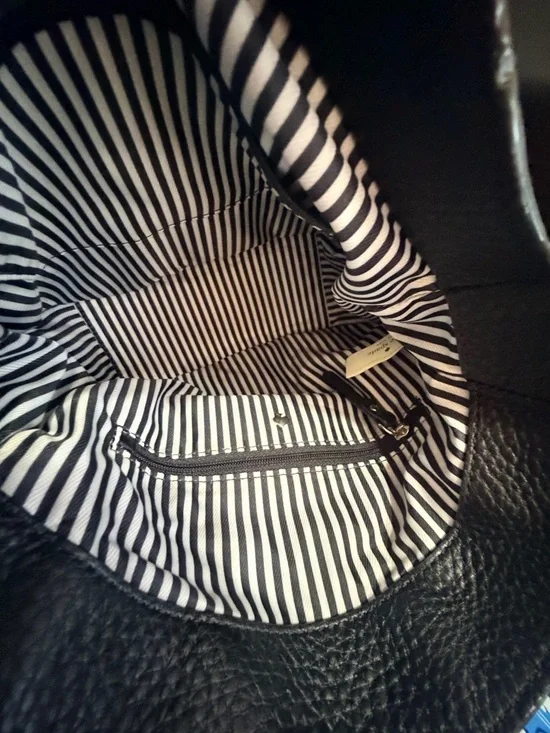 Kate Spade Black Saddle Bag Like New Condition. Very stylish and comfortable. - Picture 15 of 15